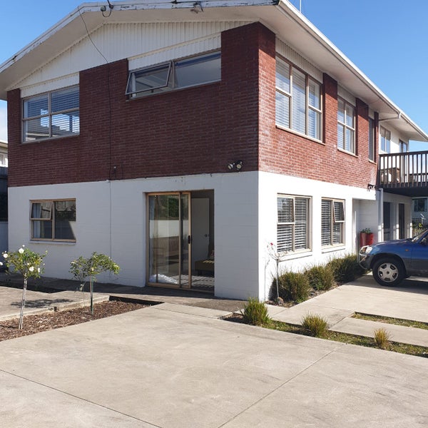 15 Stonehurst Avenue, Waiuku, Waiuku - Carousel 1