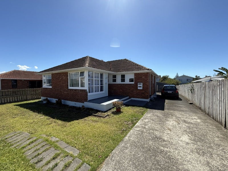 145 Stoddard Road, Wesley, Auckland - Carousel 1