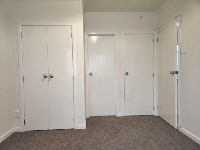 7/2 Outhwaite Lane, Newmarket, Auckland - Carousel 12