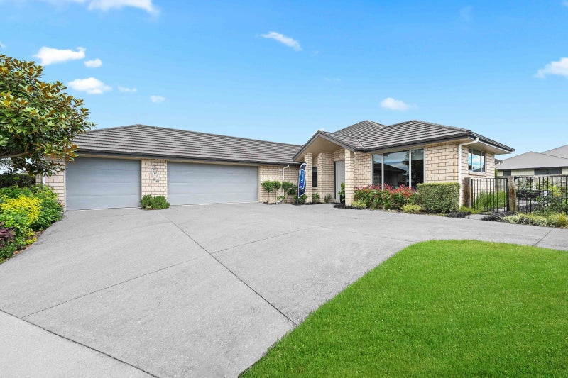 15 Michael Terrence Place, Flagstaff, Hamilton - Carousel 2