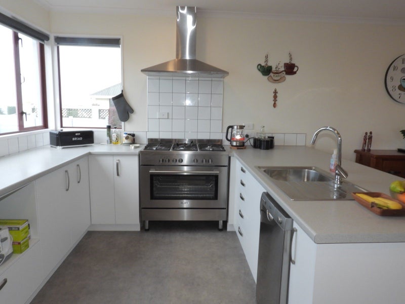 13 Brinkburn Street, South Hill, Oamaru - Carousel 2