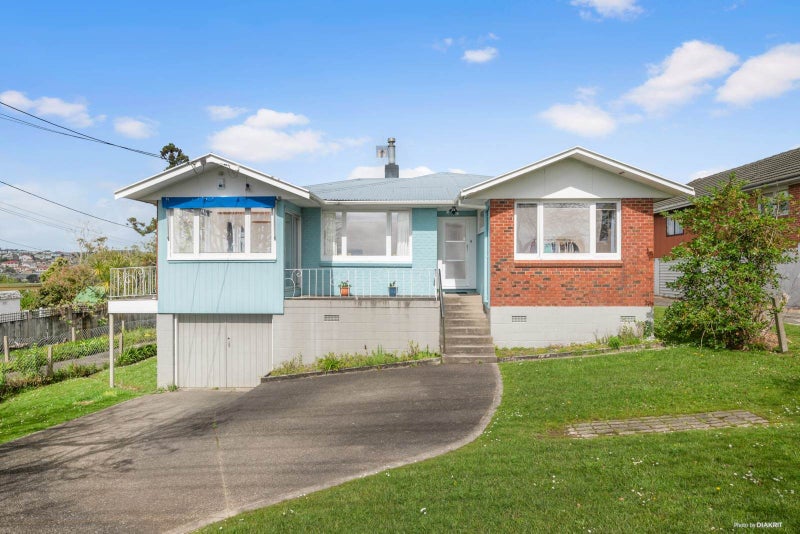 179 Chivalry Road, Glenfield, Auckland - Carousel 1