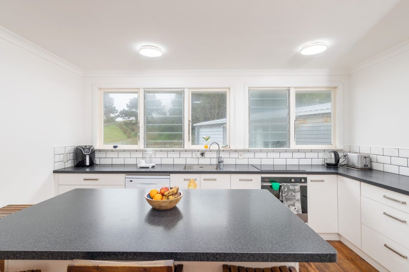 90A Corinna Street, Waitangirua, Porirua - Carousel 2