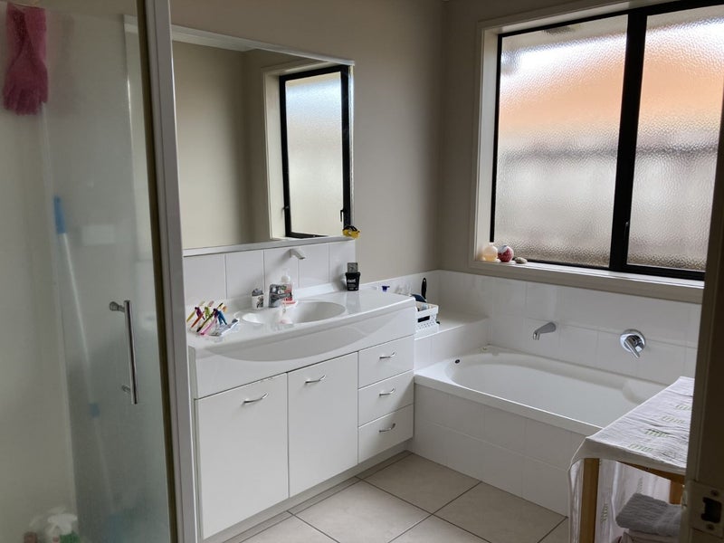37 Parkside Drive, Huntington, Hamilton - Carousel 10
