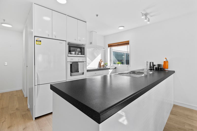 10C/164 The Terrace, Wellington Central, Wellington - Carousel 2