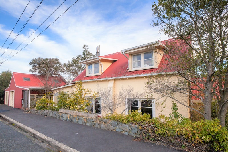 35 Taupo Street, Ravensbourne, Dunedin - Carousel 1