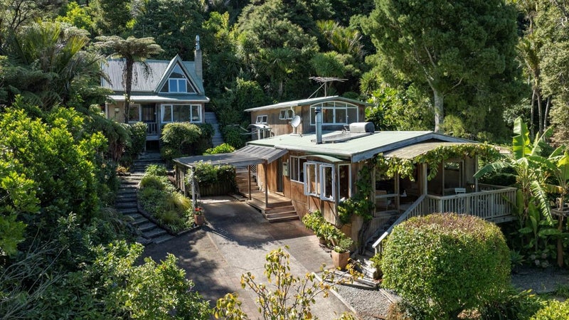 1097 Huia Road, Huia, Auckland - Carousel 1