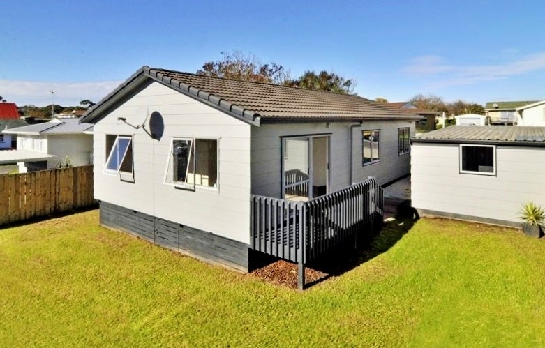 2/34 Druces Road, Wiri, Auckland - Carousel 2