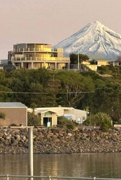 18 Roy Terrace, Moturoa, New Plymouth - Carousel 2