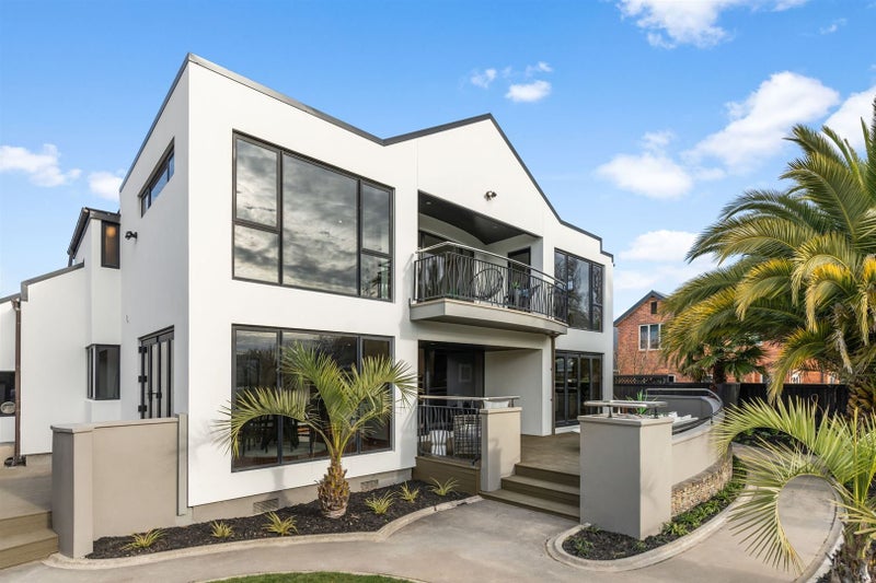 15 Blarney Place, Casebrook, Christchurch - Carousel 2