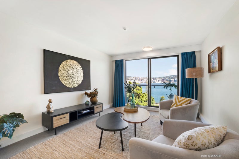 21/370 Oriental Parade, Oriental Bay, Wellington - Carousel 2