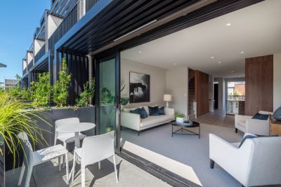 7A Windlass Street, Long Bay, Auckland - Carousel 1