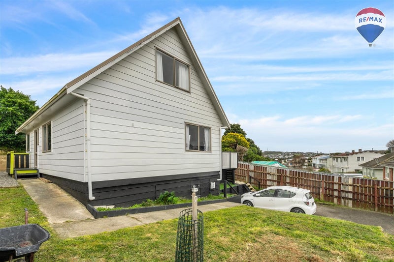 20A Levant Street, Cannons Creek, Porirua - Carousel 18