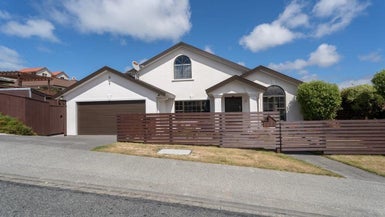 15 Kentwood Drive, Woodridge, Wellington - Carousel 1