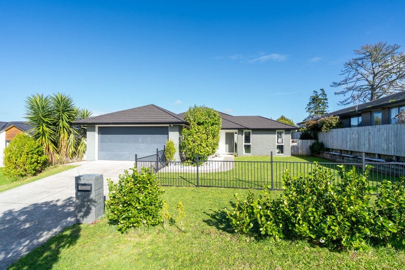 36 Pyne Crescent, Pokeno - Carousel 1