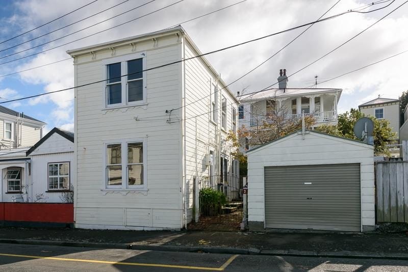 2 Howard Street, Mount Cook, Wellington - Carousel 1