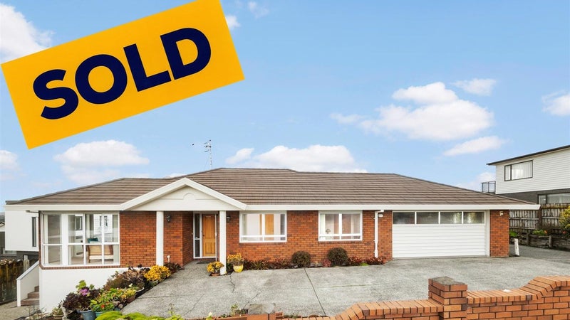 394A Hillsborough Road, Mount Roskill, Auckland - Carousel 1