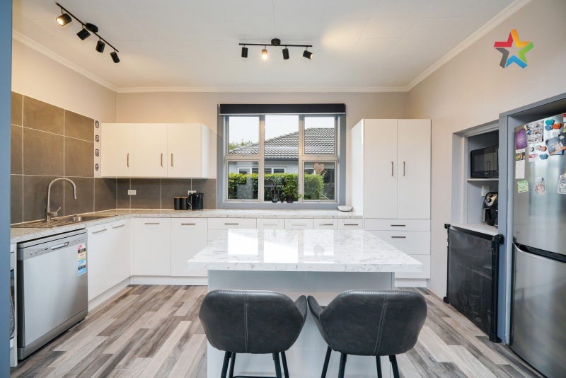 19 Lorn Street, Glengarry, Invercargill - Carousel 2