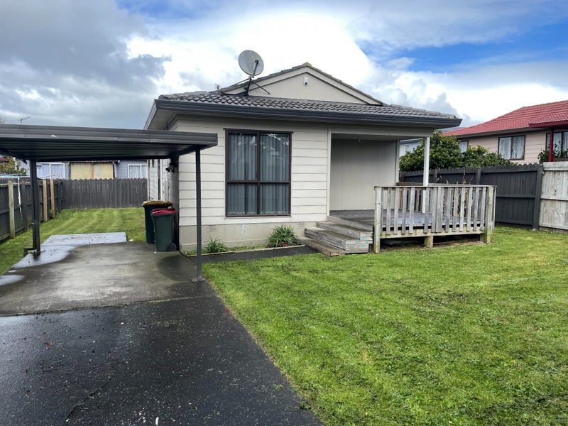 2/70 Palmers Road, Clendon Park, Auckland - Carousel 1