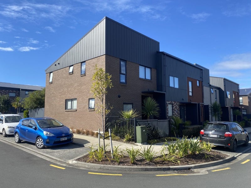 15 Kotuitui Street, Manukau, Auckland - Carousel 2