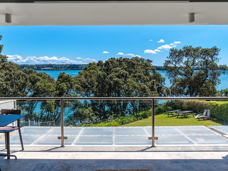 4/57 Sarsfield Street, Herne Bay, Auckland - Carousel 2