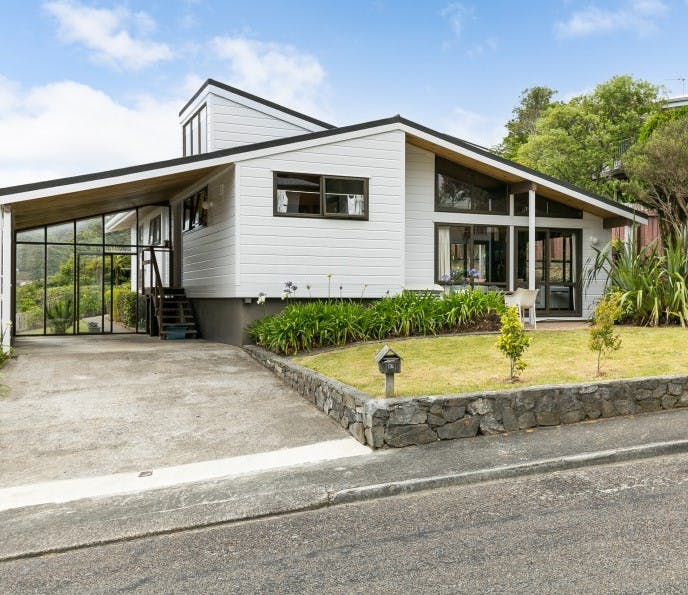 87 Allington Road, Karori, Wellington - Carousel 2
