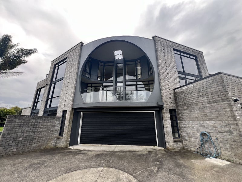 26 Marama Street, Castor Bay, Auckland - Carousel 2