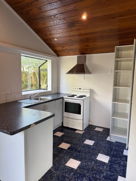 231 Glengarry Road, Glen Eden, Auckland - Carousel 1