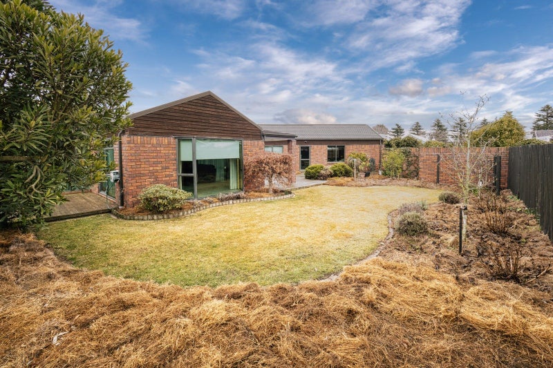 11 Walnut Avenue, Allenton, Ashburton - Carousel 1