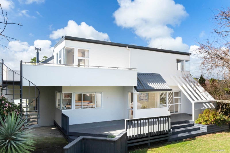 3 Millen Place, Clarks Beach, Clarks Beach - Carousel 2