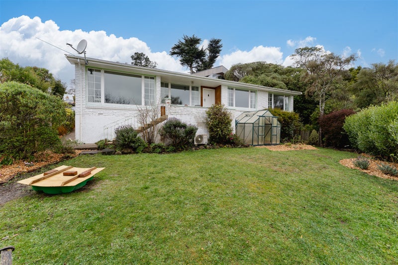 21 Jane Street, Macandrew Bay, Dunedin - Carousel 1