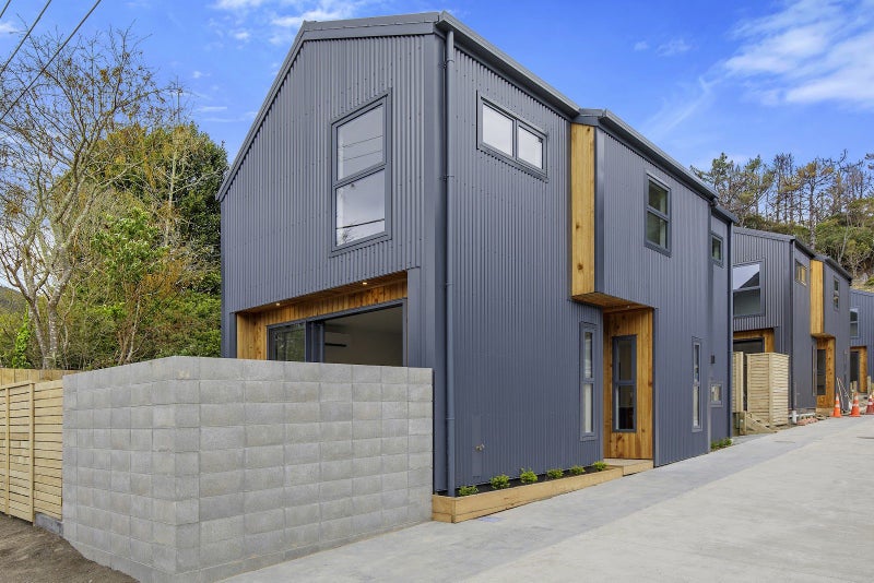 1/33 Raukawa Street, Stokes Valley, Lower Hutt - Carousel 1