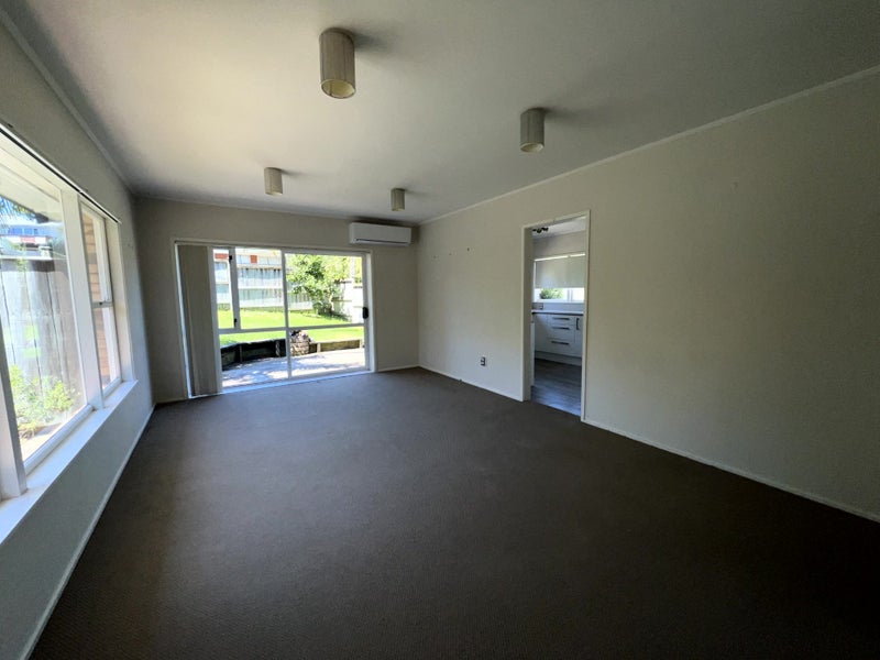 1/9 Sudan Avenue, Milford, Auckland - Carousel 2