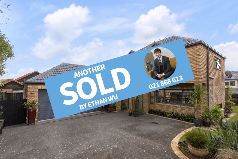 2/19 Chiania Place, Somerville, Manukau - Carousel 1