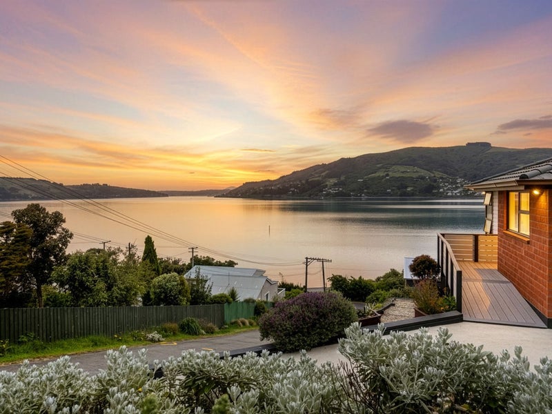 16 Lauder Street, Company Bay, Dunedin - Carousel 2