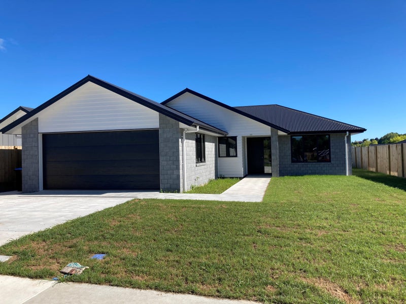 38 Acacia Avenue, Kihikihi, Te Awamutu - Carousel 1