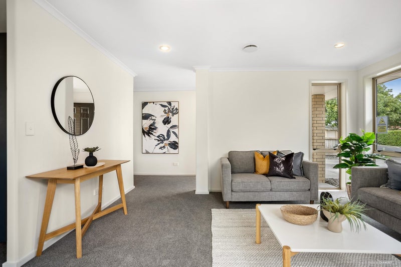 21 Gardenia Close, Melville, Hamilton - Carousel 2