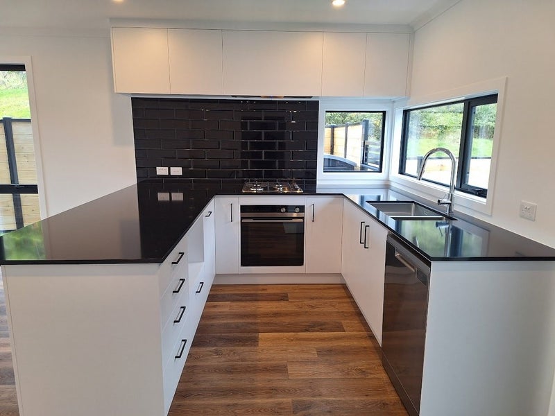 15 Joseph Bolton Crescent, Trentham, Upper Hutt - Carousel 2