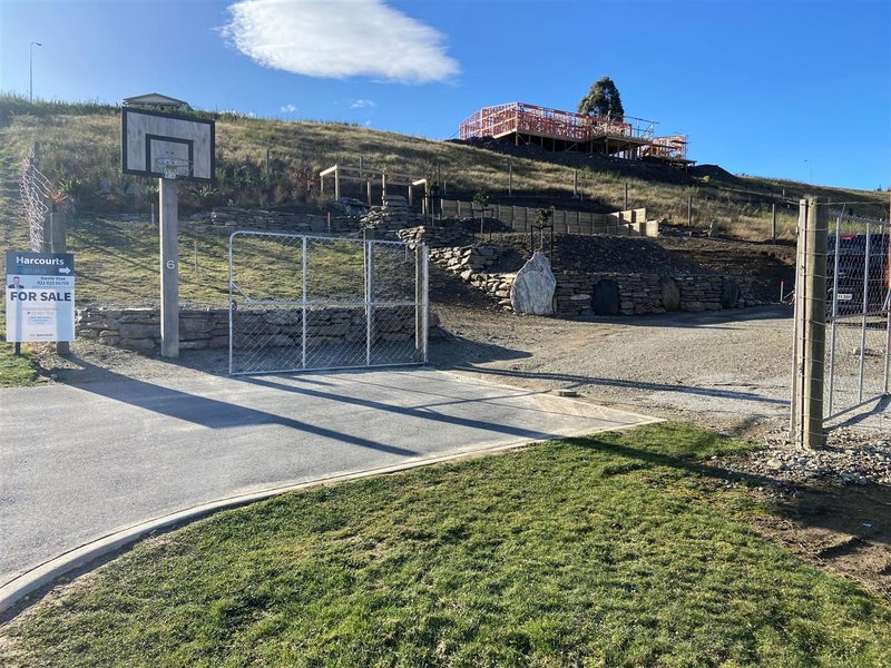 6 Muscovy Lane, Wanaka - Carousel 1