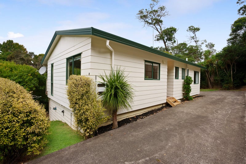 85D Fairclough Road, Beach Haven, Auckland - Carousel 1