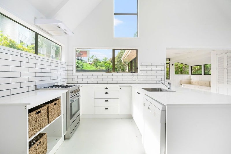 2/8 Lydia Avenue, Northcote, Auckland - Carousel 2