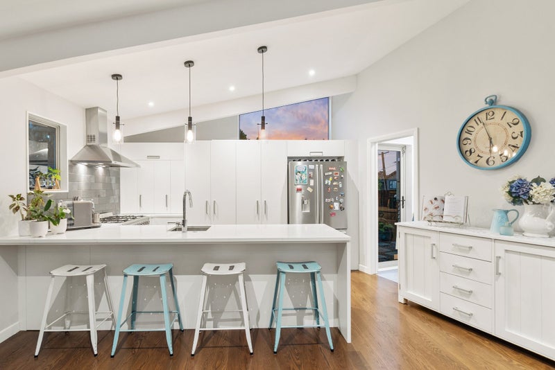 102 Walmer Road, Point Chevalier, Auckland - Carousel 2