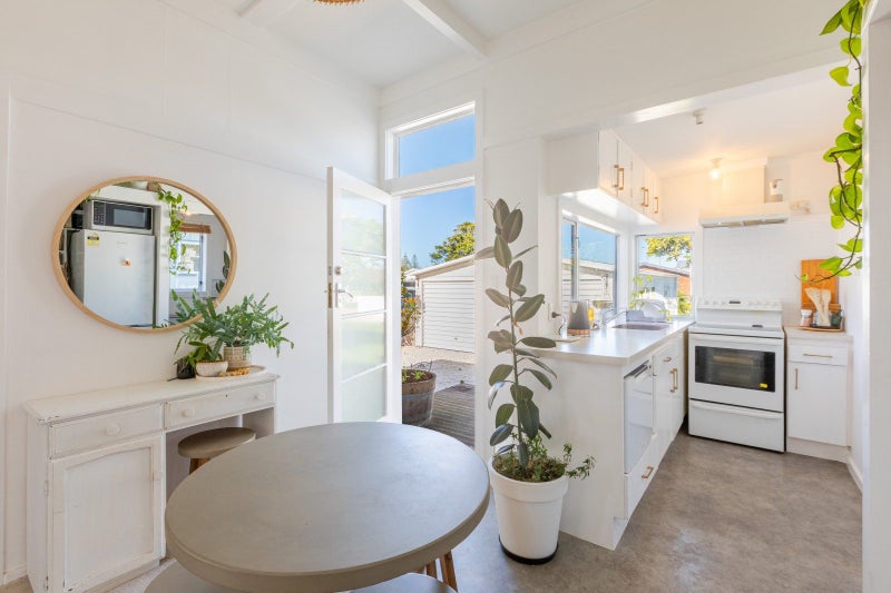 22 Ellison Street, Napier South, Napier - Carousel 2