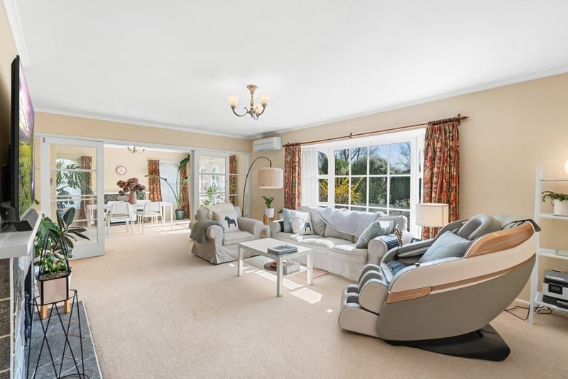 6 Deepdale Street, Burnside, Christchurch - Carousel 1