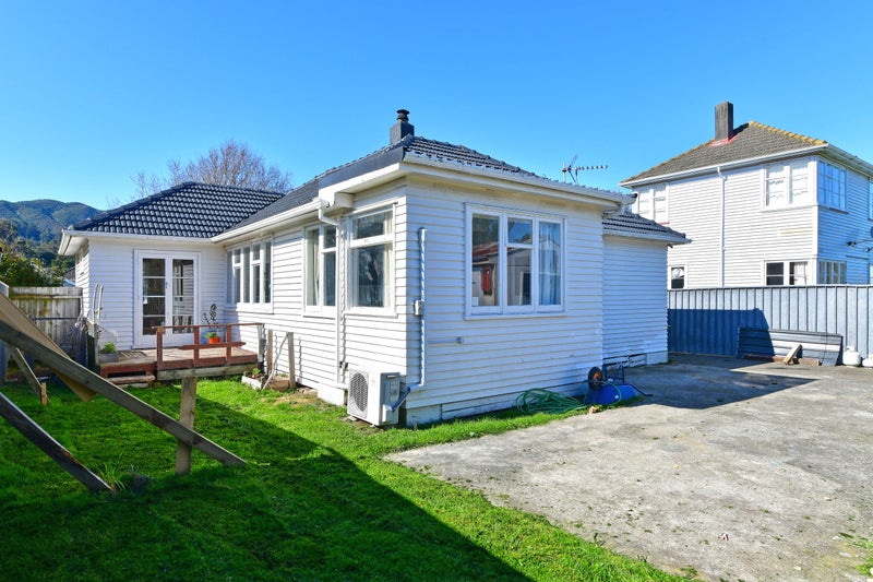 43 Chapman Crescent, Naenae, Lower Hutt - Carousel 2
