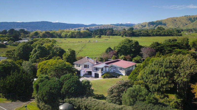 131 Te Horo Beach Road, Otaki - Carousel 2