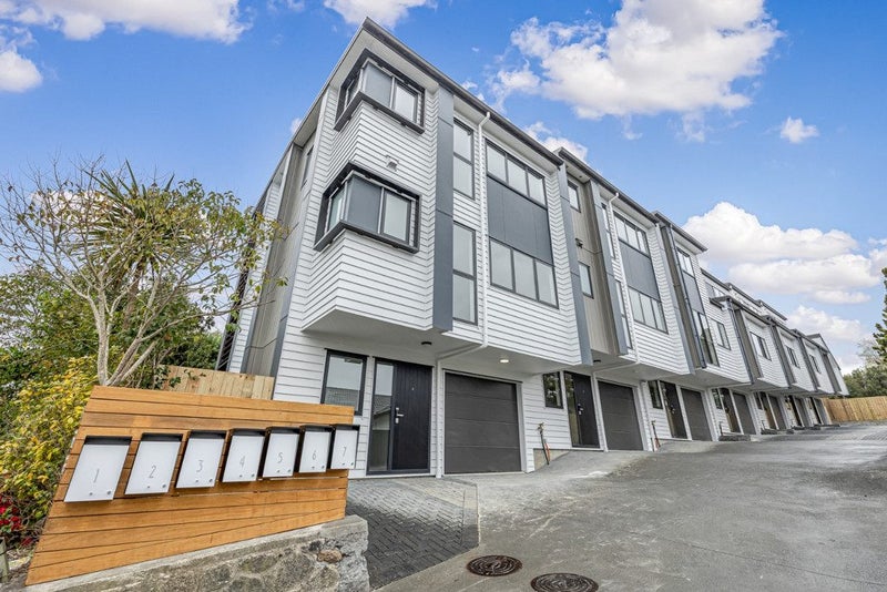 4/163 Edmonton Road, Te Atatu South, Auckland - Carousel 2