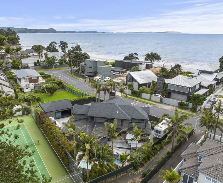 3 Marellen Drive, Red Beach, Whangaparāoa - Carousel 1