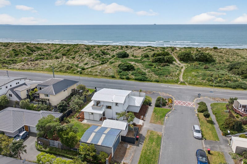 2 Jellicoe Street, South New Brighton, Christchurch - Carousel 1
