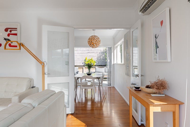 74 Kano Street, Karori, Wellington - Carousel 2